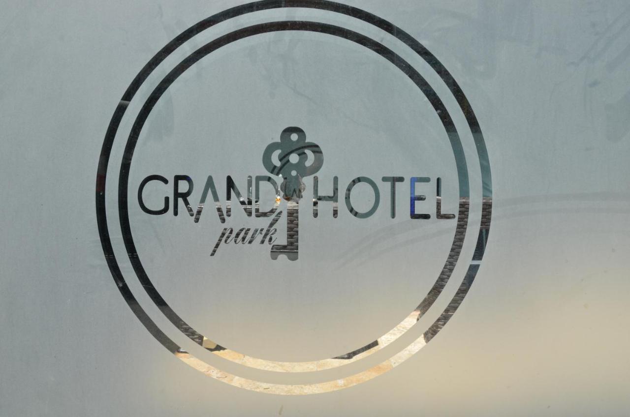 Grand Park Hotel Corlu Zewnętrze zdjęcie